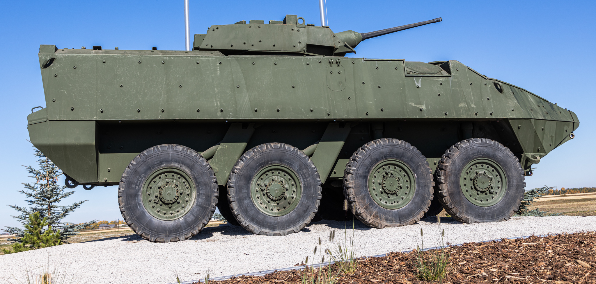 Rotary Club of Morinville-Sturgeon opens LAV III Monument